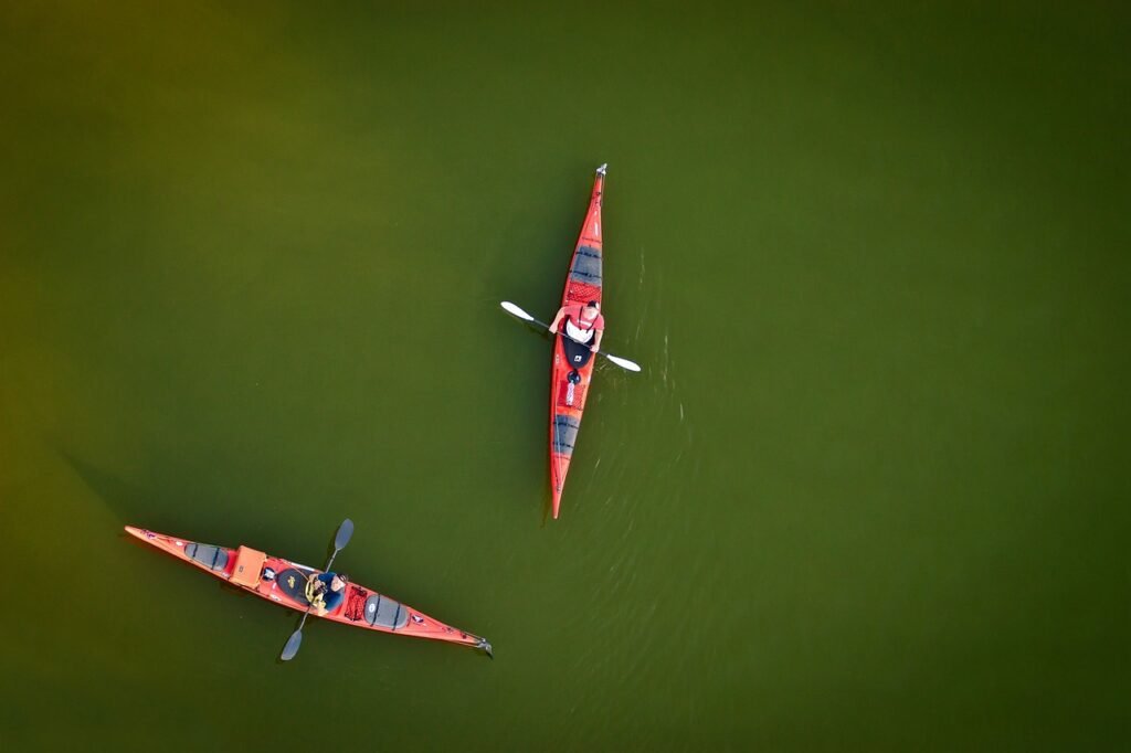 river, kayak, team-4741935.jpg